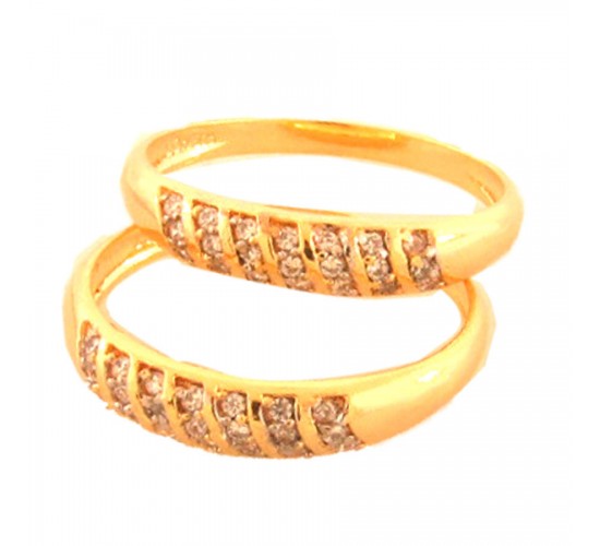 Anel aparador bananinha zirconia cristal. 140654