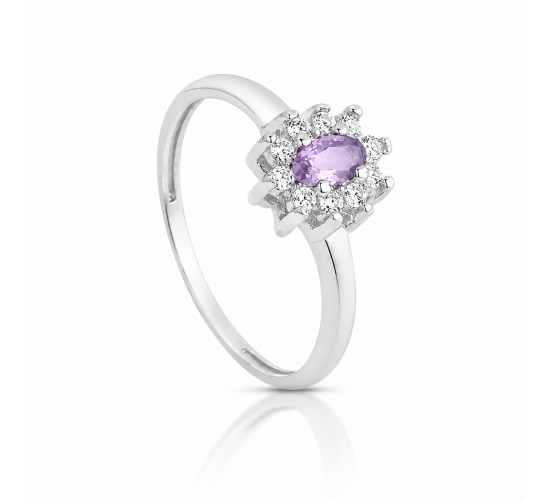 Anel oval lilas 10mm com zirconia cristal em volta. 3435573