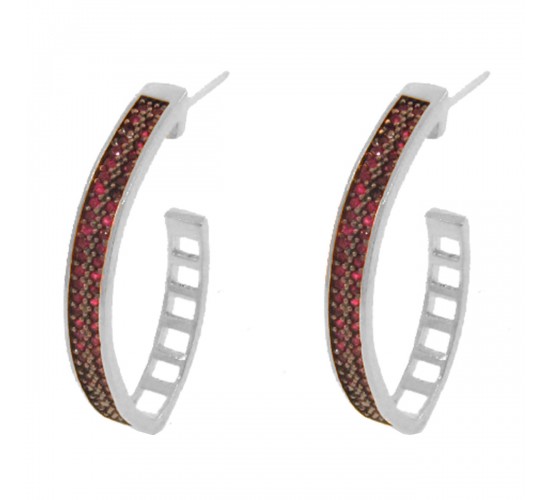 Brinco meia argola media oval zirconia vermelha na frente vazada atras. 27.5mm, prata. 351719