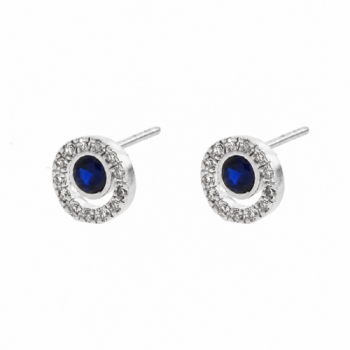 Brinco redondo vazado com zirconia azul no centro e cristal em volta. 8mm, prata. 351668 Brinco redondo vazado com zirconia azul no centro e cristal em volta. 8mm, prata. 351668